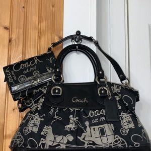 Vintage Black Leather Ashley Coach and Wallet Horse and carriage purse